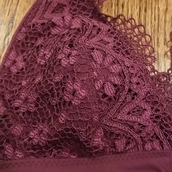 Lace Bralette VS - Picture 2 of 7